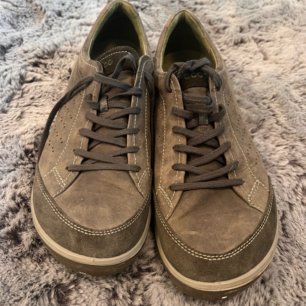 ECCO Biom natural motion athletic shoes